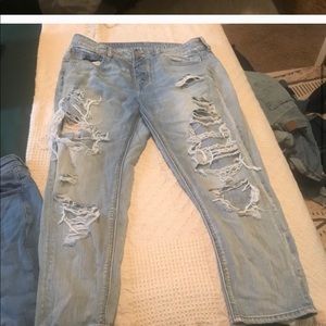 AE boyfriend low waist jeans size 10 x short